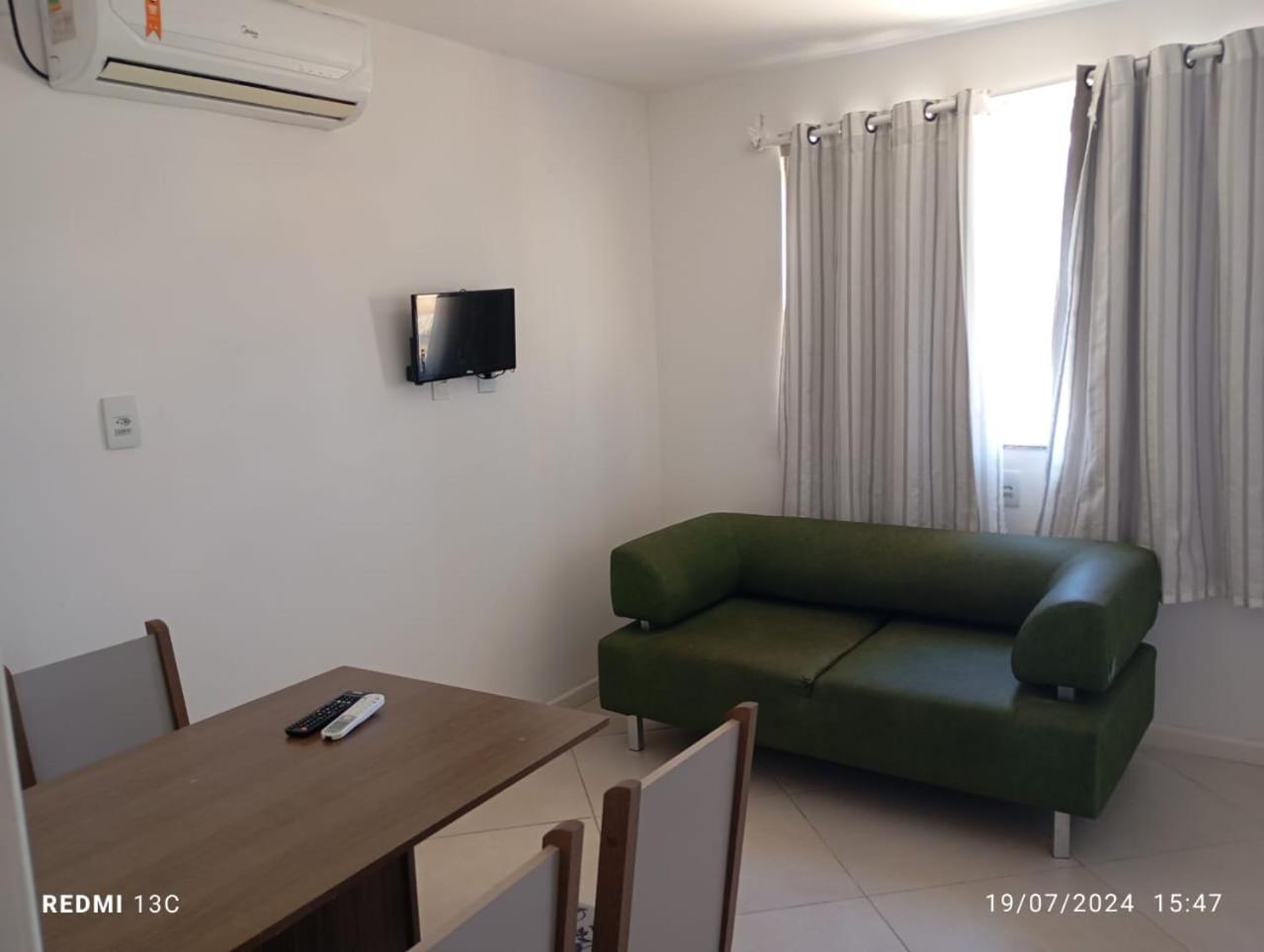 Flat Hall Arembepe Camacari